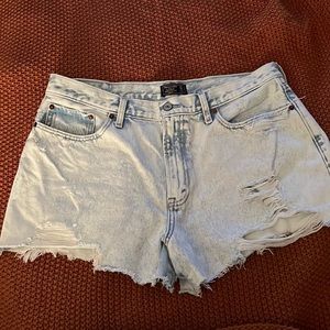 Abercrombie & Fitch Women’s destroyed distress Annie High Rise Jean Shorts 14 32